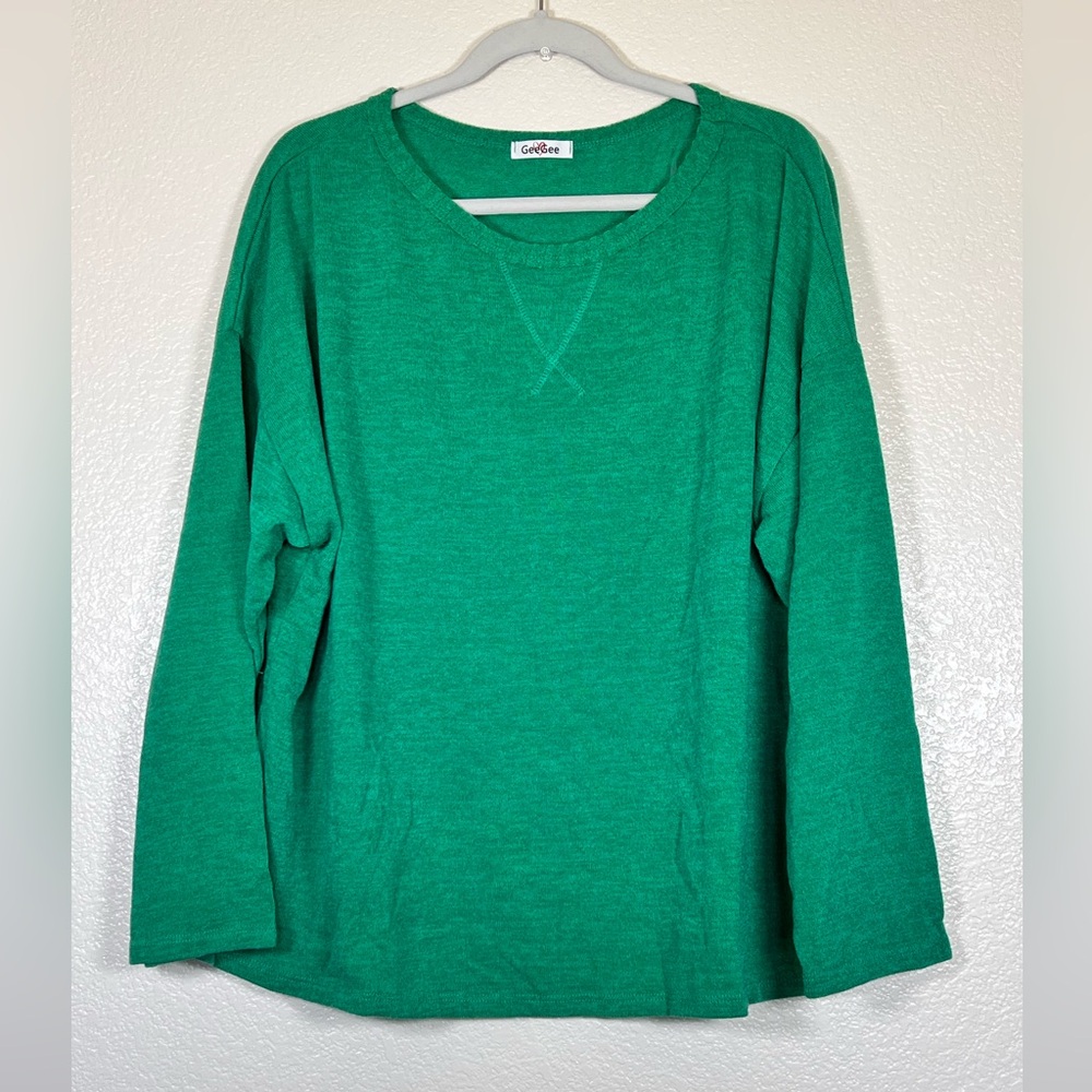 Green knit lightweight top, size 3X